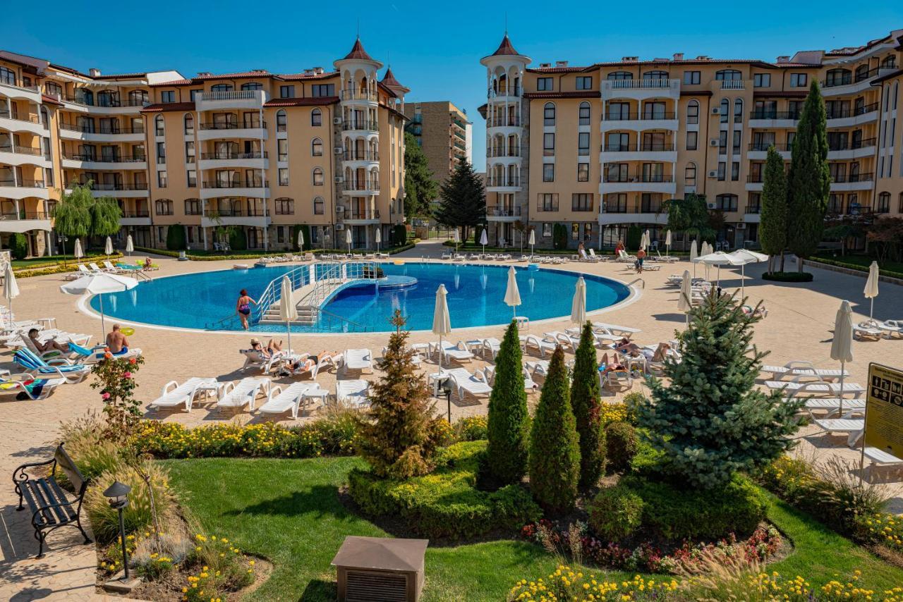 סאני ביץ' Menada Royal Sun Apartments מראה חיצוני תמונה