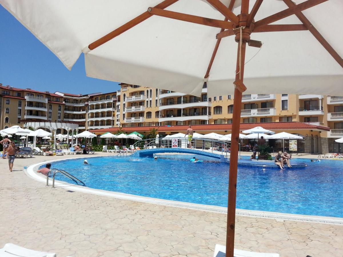 סאני ביץ' Menada Royal Sun Apartments מראה חיצוני תמונה